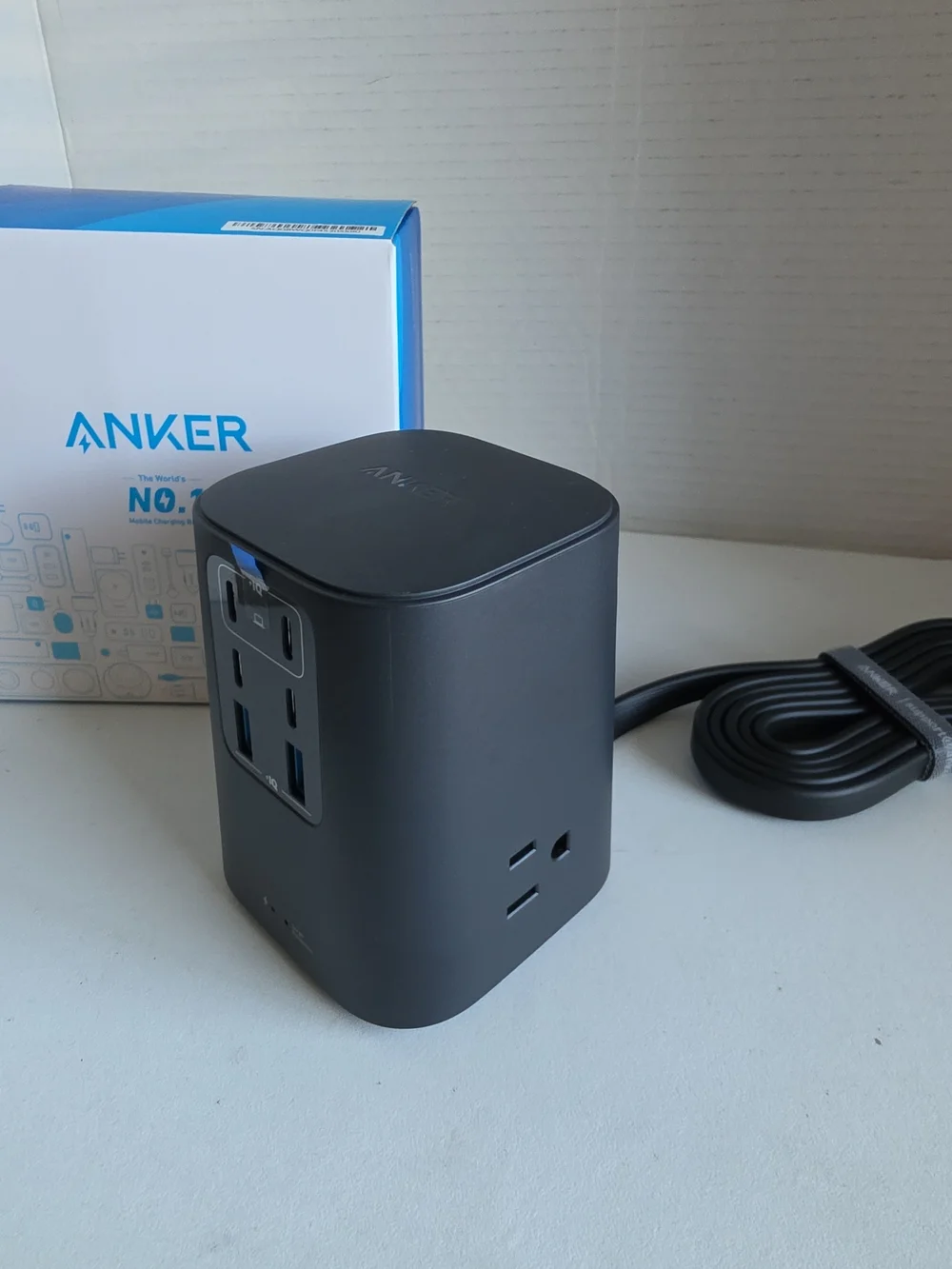 Anker Desktop Charger, 9-in-1 Power Strip with 300J Surge Protector, 5ft
